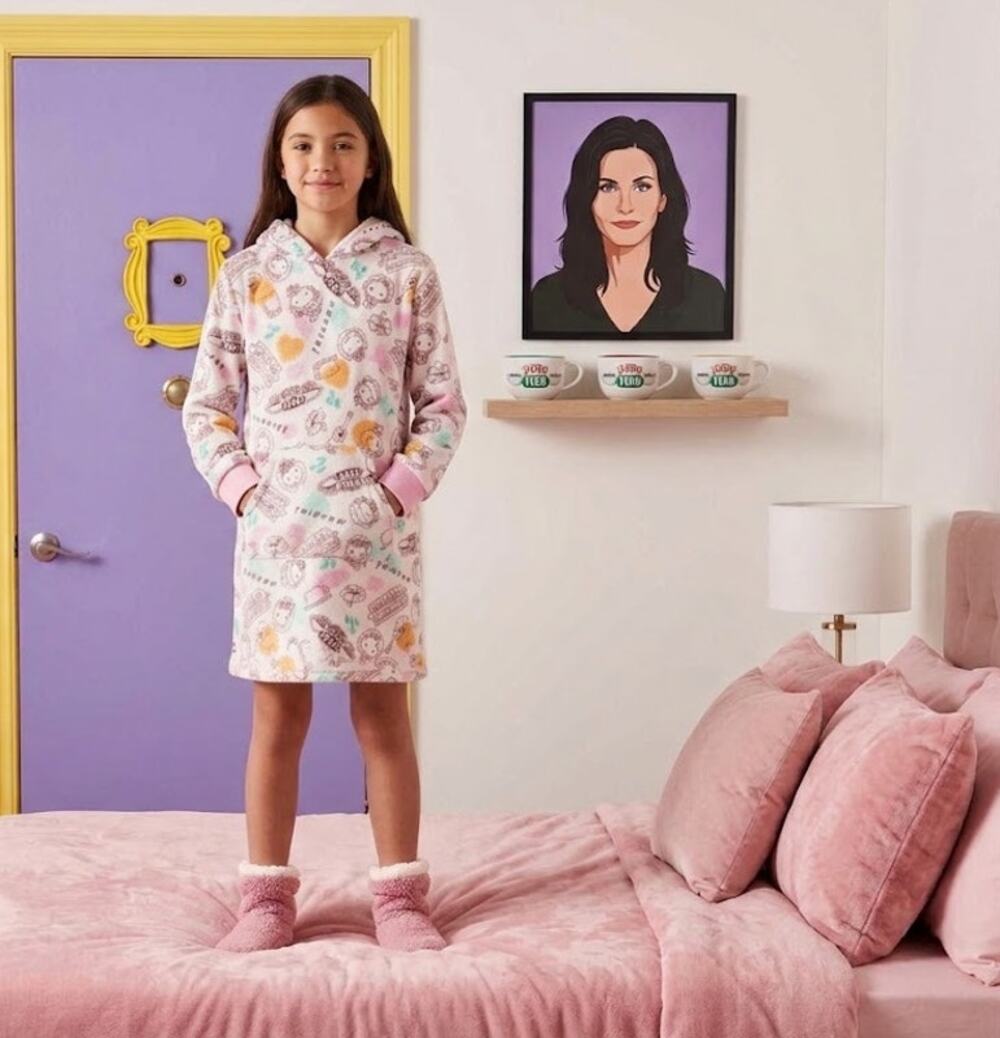 NWT Friends TV Show Girls Fleece Hooded Nightgown Sleep Shirt Pajamas Size 12 LL